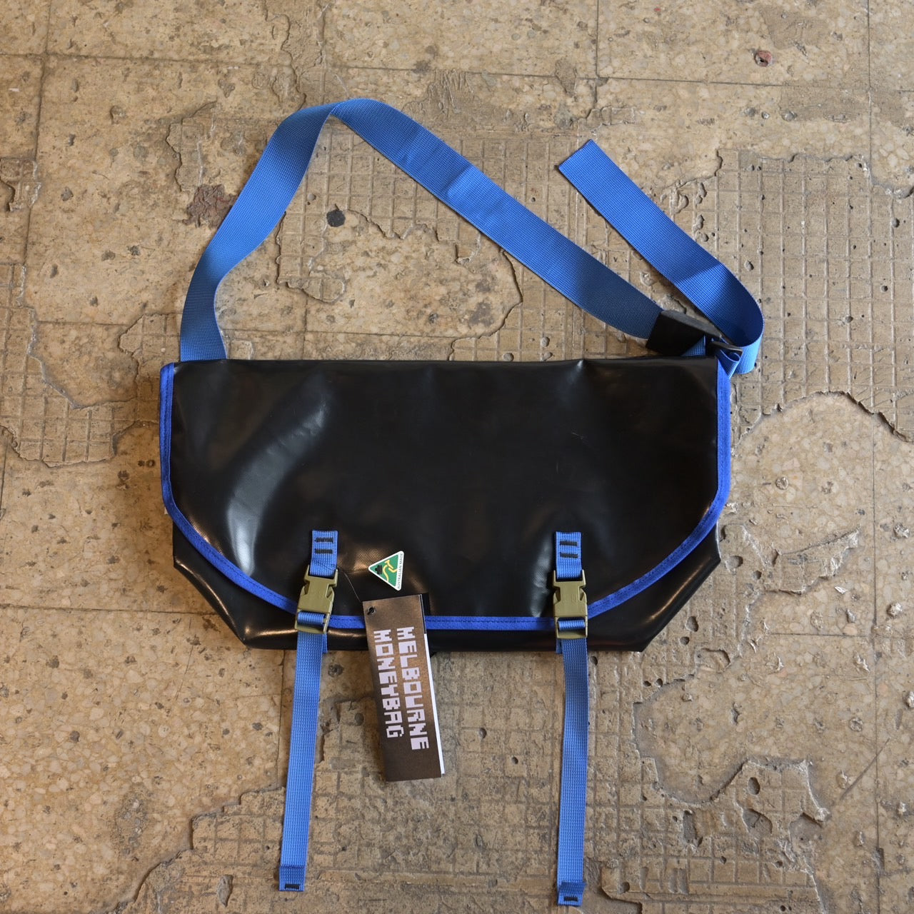 Melbourne Moneybag - Saturday Through Sunday (Black / Blue)