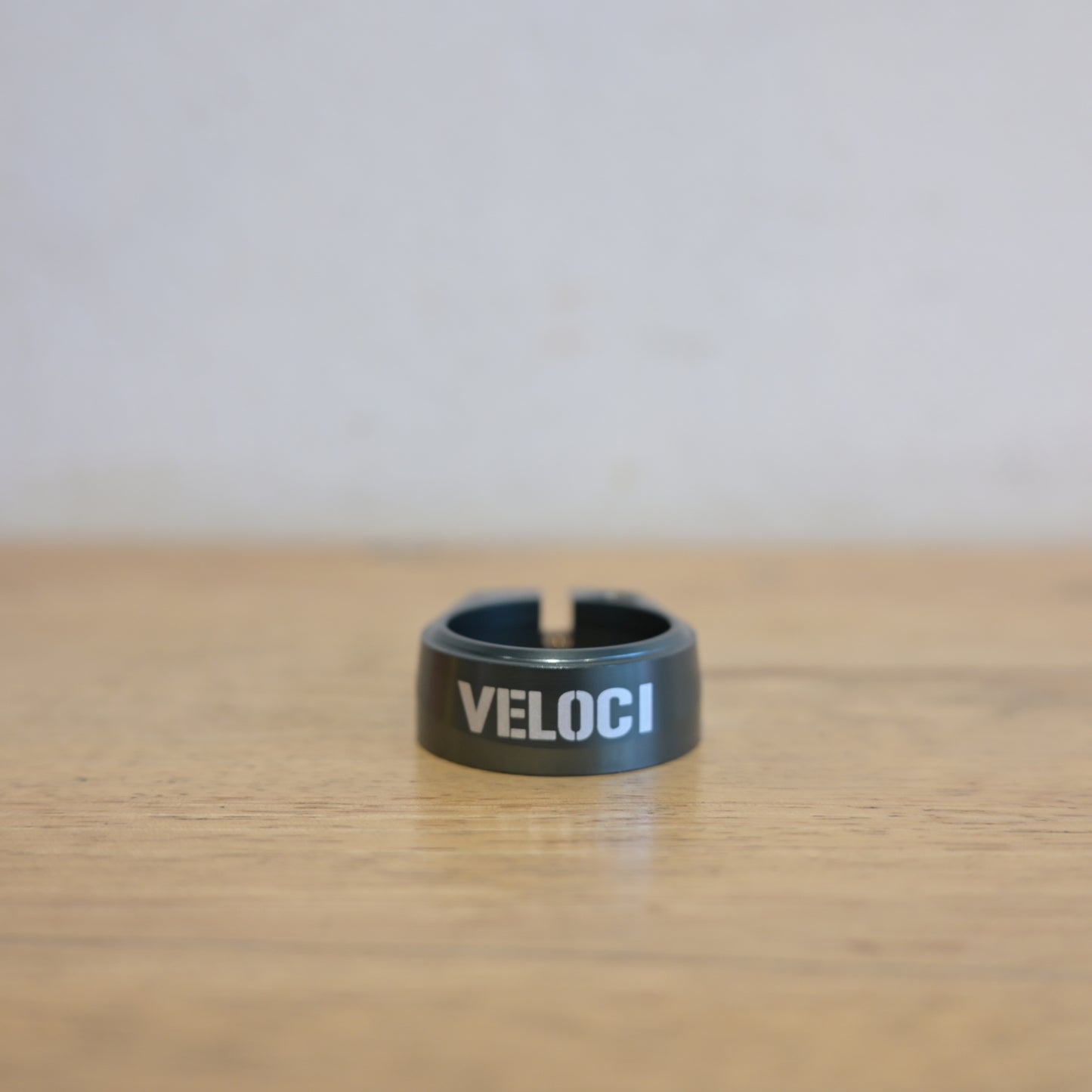 Veloci - Seat clamp (tach gray)